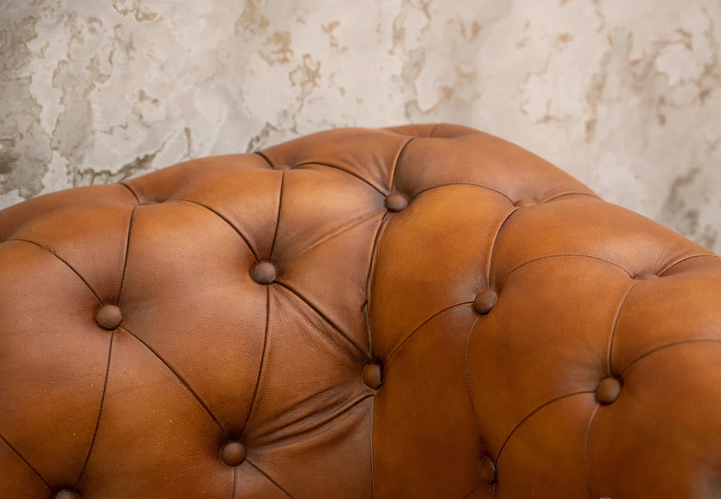 Traditional Chesterfield 1 Seater (D-40 Foam)